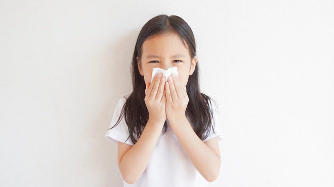 Triệu chứng viêm mũi dị ứng ở trẻ khá giống với các triệu chứng của các bệnh hô hấp thông thường